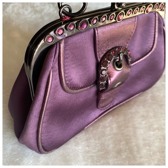 Isabella Foire Satin Doll Ariel purse in purple - Picture 3 of 12